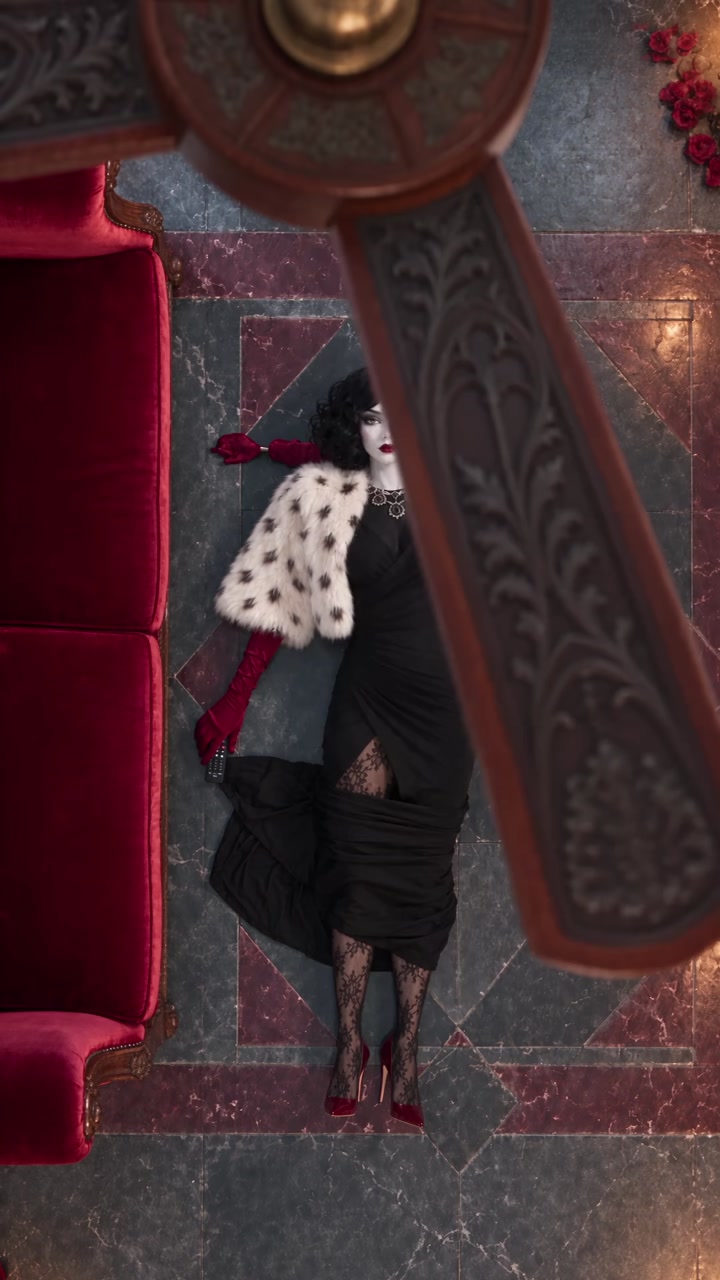 Halloween — Costume Spin: a frame of the trend video