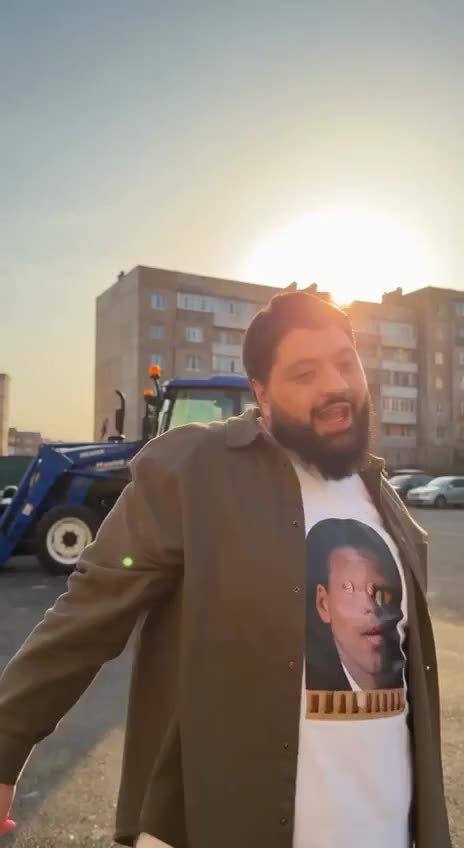 Hideaway — the tractor dance: a frame of the trend video