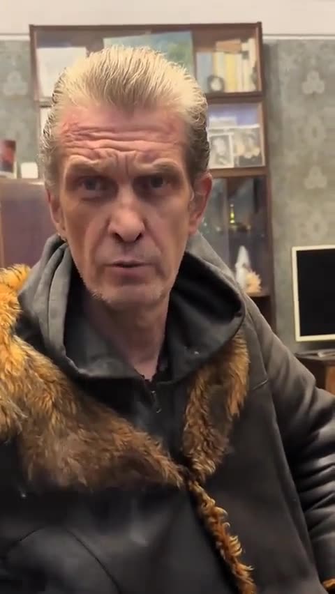 Ty Sho, Fraer? — Cross Yourself (Russian Meme): a frame of the trend video
